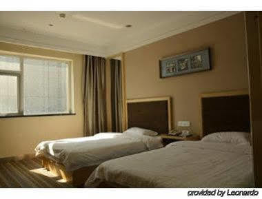 Super 8 Shuang Jing Qiao East Hotel ปักกิ่ง ภายนอก รูปภาพ